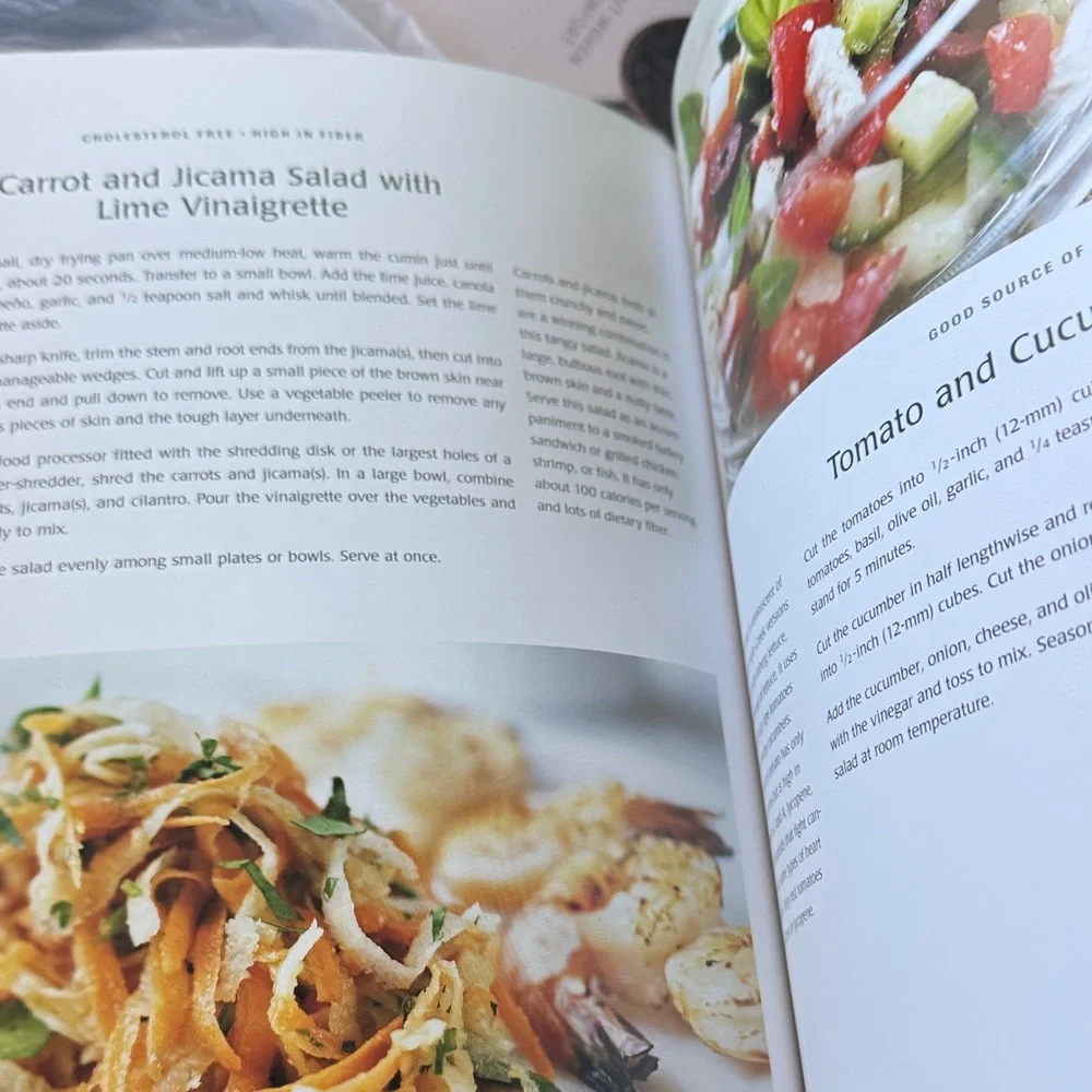 Williams Sonoma Essentials of Healthful Cooking - Green and Red Cover
